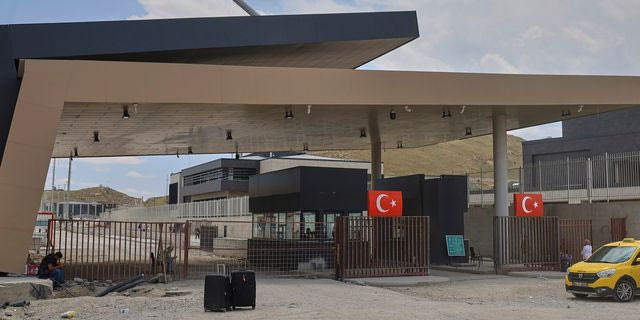 Συνοριακό φυλάκιο μεταξύ Τουρκίας και Συρίας ανοίγει ξανά έπειτα από 12 χρόνια