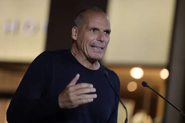 Ο Γιάνης Βαρουφάκης εξηγεί γιατί δεν θα δει τον τελικό της Eurovision 2026