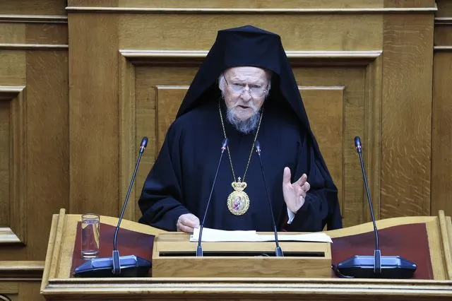 Η ιστορική ομιλία Βαρθολομαίου στη Βουλή – “Η real politic έχει κατισχύσει πλήρως του διεθνούς δικαίου”