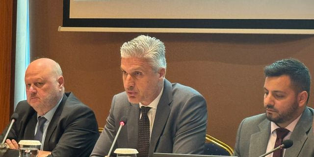 Βιομηχανία: Νέο Καμπανάκι για την ανταγωνιστικότητα – Οι “άμυνες” της ElvalHalcor και ο ρόλος του Μουντιάλ
