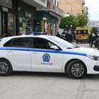 Περιπολικό της Αστυνομίας και ασθενοφόρο