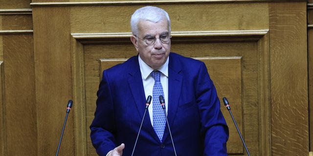 Στράτος Σιμόπουλος