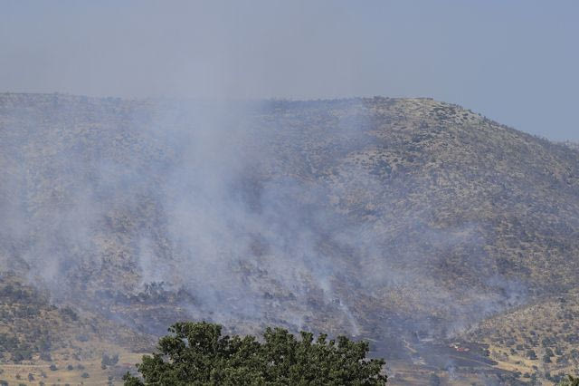 Σε ύφεση η φωτιά στον Ασπρόπυργο