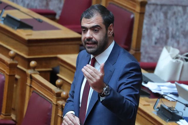 Μαρινάκης κατά Τσίπρα: ”Δεν θα επιστρέψουμε στα ψεύτικα και στα δανεικά”