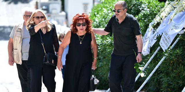 Συγκίνηση στο τελευταίο αντίο στον ηθοποιό Σωτήρη Τσόγκα