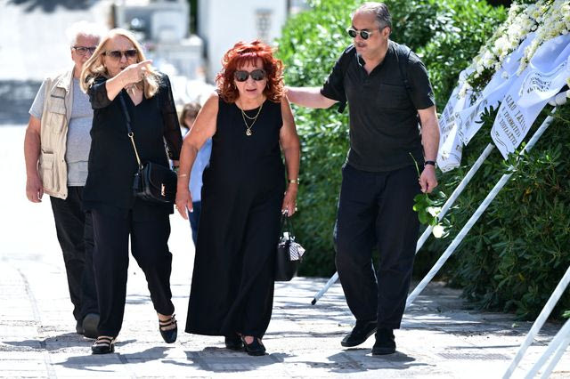 Συγκίνηση στο τελευταίο αντίο στον ηθοποιό Σωτήρη Τσόγκα