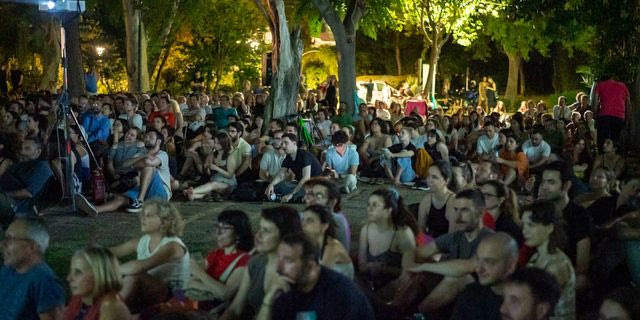 Ο Jeff Koons επιλέγει Bergman: Δωρεάν προβολή στο Πάρκο Ελευθερίας