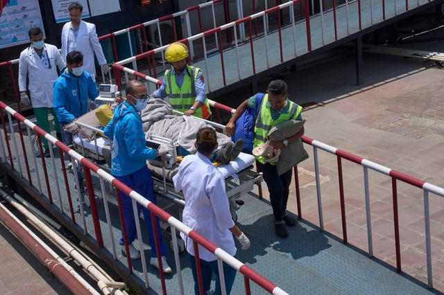Έβερεστ: Βρέθηκε ορειβάτης που θεωρούνταν νεκρός για μία εβδομάδα