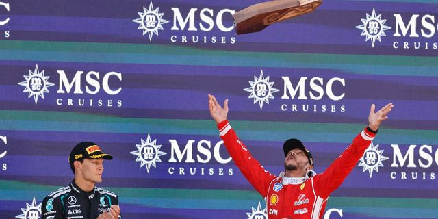 Formula 1: Ο Χάμιλτον για πρώτη φορά νικητής με τη Ferrari