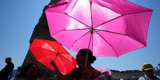 Φονικός καύσωνας: 1.000 νεκροί στη Γαλλία – ”Κόκκινος” συναγερμός στην Ανατολική Ευρώπη
