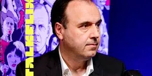 Δ. Παπαστεργίου: Η απαγόρευση των Social Media για ανήλικους και η σειρά που δεν θα μαντέψεις ότι βλέπει