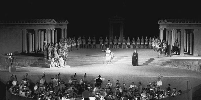 ΔΕΗ: Στηρίζει την έκθεση «Σημείο Κάλλας» στο Αρχαίο Θέατρο Επιδαύρου