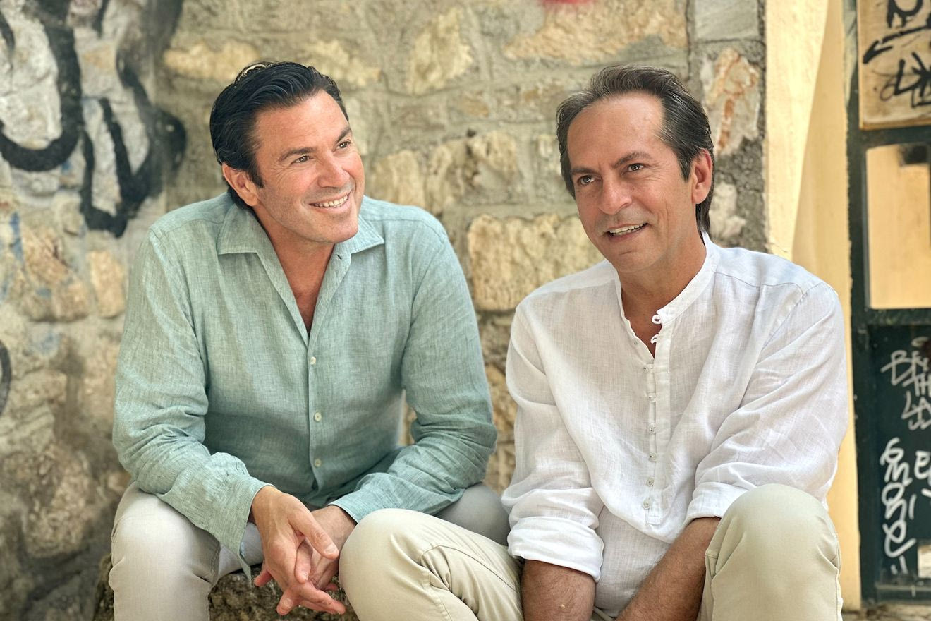 Τα δύο νέα τραγούδια του Μάριου Φραγκούλη και η συνεργασία με τον Παρασκευά Καρασούλο