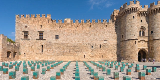 Μπιενάλε σύγχρονης Κεραμικής: 42 καλλιτέχνες, 18 χώρες προσγειώνονται στη Ρόδο