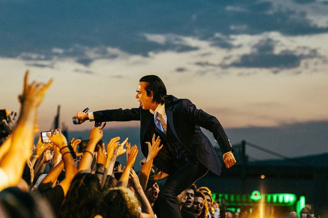 Στον Nick Cave στην Πλατεία Νερού άλλος έκλεψε την παράσταση