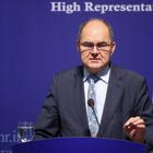 Ο απερχόμενος Ύπατος Εκπρόσωπος, Κρίστιαν Σμιτ