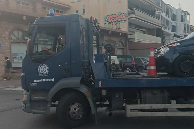 Επεισοδιακή καταδίωξη απατεώνων του “ΔΕΔΔΗΕ” στη Βάρκιζα