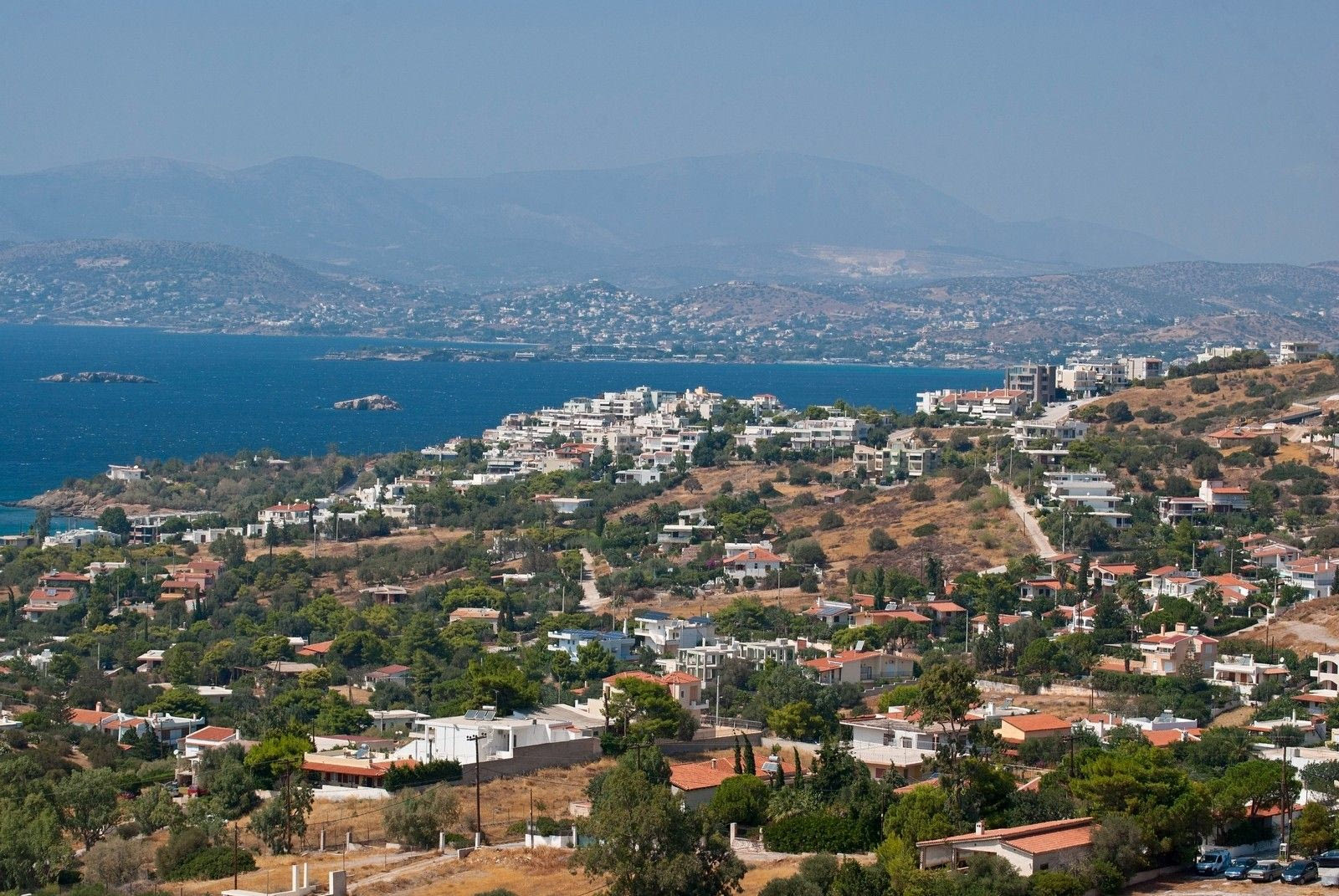 Ανάβυσσος: Μέθυσαν, τσακώθηκαν και ένας 40χρονος σκότωσε με κλαδί τον φίλο τους