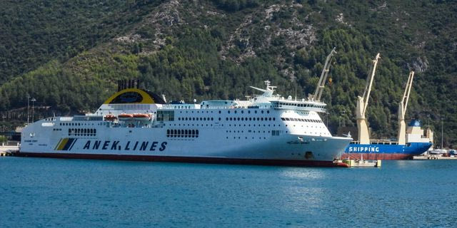 Απέπλευσε από τη Μήλο το “Κίσσαμος” μετά τους ελέγχους – Συνεχίζει το ταξίδι προς Χανιά
