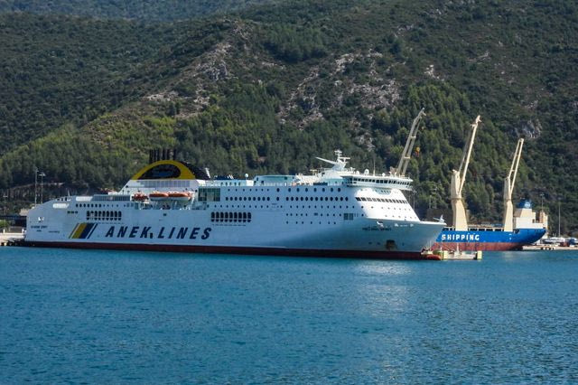 Απέπλευσε από τη Μήλο το “Κίσσαμος” μετά τους ελέγχους – Συνεχίζει το ταξίδι προς Χανιά