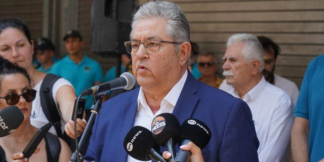 Κουτσούμπας στο Υπ. Εργασίας: “Η νίκη είναι δική σας, είμαστε στο πλευρό σας”