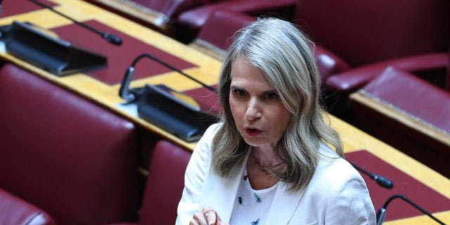 Μιλένα Αποστολάκη: Οι πανηγυρισμοί τελειώνουν εκεί που αρχίζει η αλήθεια