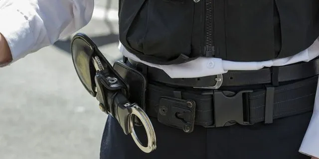 Οργή στη Βρετανία: Συνέλαβαν φοιτητή ενώ ξεψυχούσε – “Δεν μπορώ να αναπνεύσω”