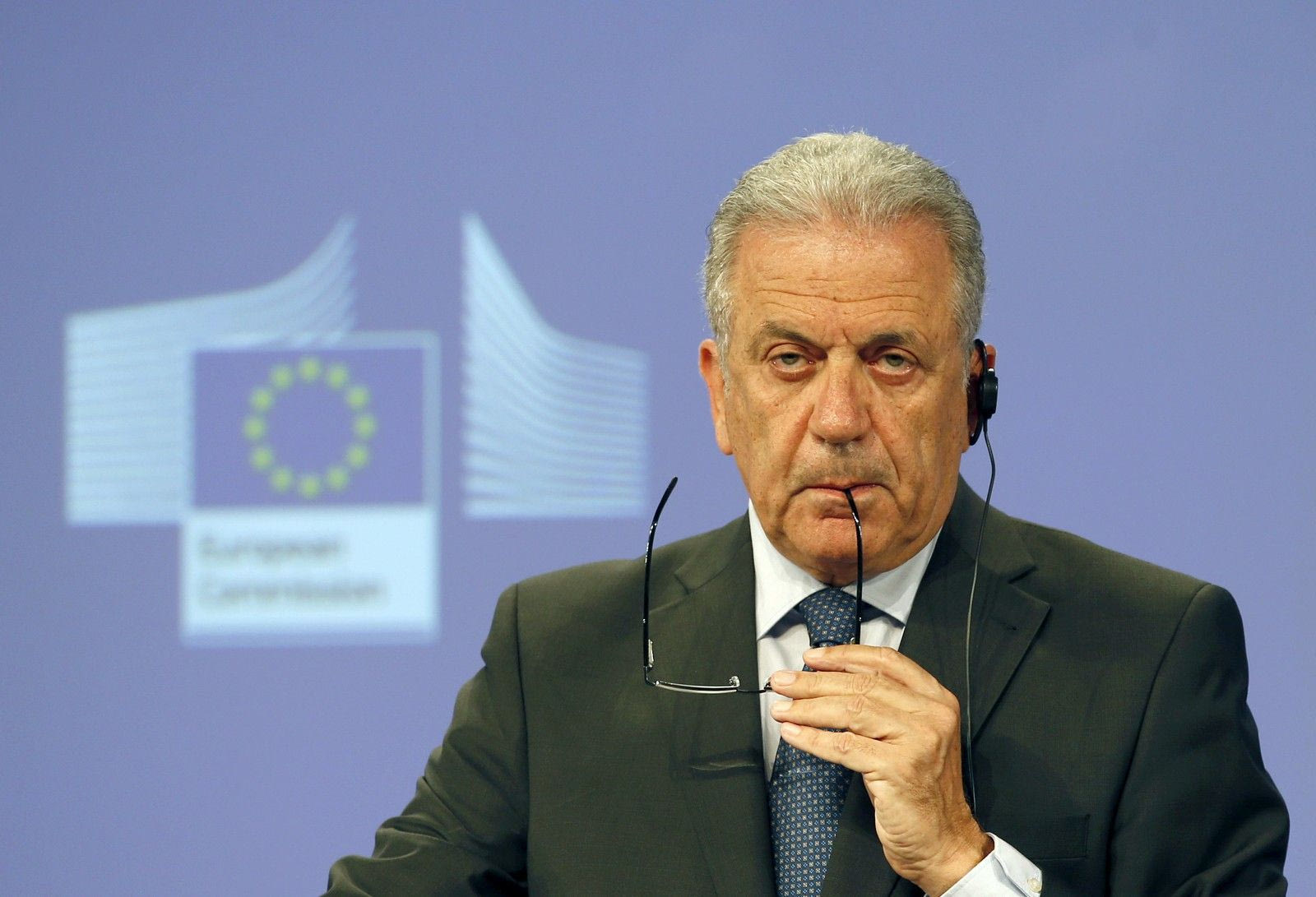 Τι ισχύει για το ένταλμα σύλληψης και την άρση ασυλίας του Δημήτρη Αβραμόπουλου