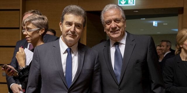 Η ΕΛ.ΑΣ απαντά στον Αβραμόπουλο – “Κανένας δεν τυγχάνει προνομιακής μεταχείρισης”