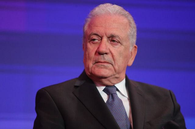 Qatargate: Γαλάζια στήριξη στον Αβραμόπουλο