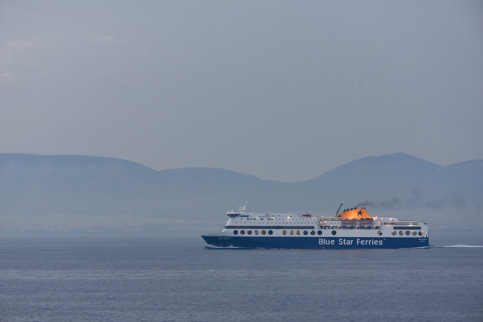 Τηλεφώνημα για βόμβα στο Blue Star 2 με πάνω από 1000 επιβαίνοντες