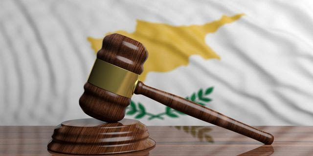 Κύπρος: Παραιτούνται από τη διερεύνηση της υπόθεσης “Κράτος Μαφία” Γενικός και Βοηθός Εισαγγελέας