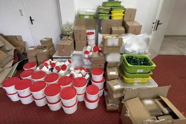 Εργαστήριο ντόπινγκ στο Χαλάνδρι: Ελεύθερος με εγγύηση 50.000 ευρώ ο φαρμακοποιός