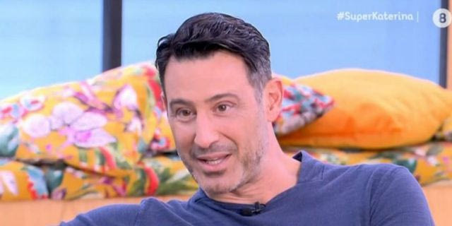 “Παλεύω για μια αληθινή σχέση με τα παιδιά μου – Το σπίτι είναι ανοιχτό για τους συντρόφους τους”