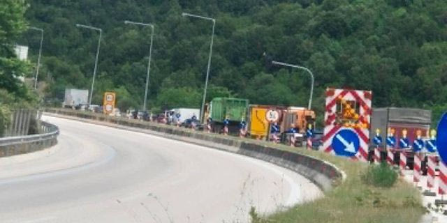 Ιωάννινα: Φωτιά διέκοψε την κυκλοφορία στην Εγνατία Οδό – Ουρές χιλιομέτρων