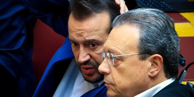 Υπαρξιακά αδιέξοδα και θεωρίες συνωμοσίας στον ΣΥΡΙΖΑ