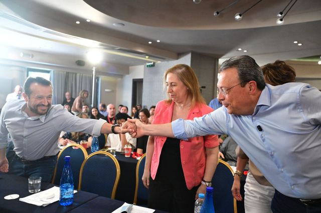 ΣΥΡΙΖΑ: Σκληρή μάχη επιβίωσης και στο βάθος…παραιτήσεις