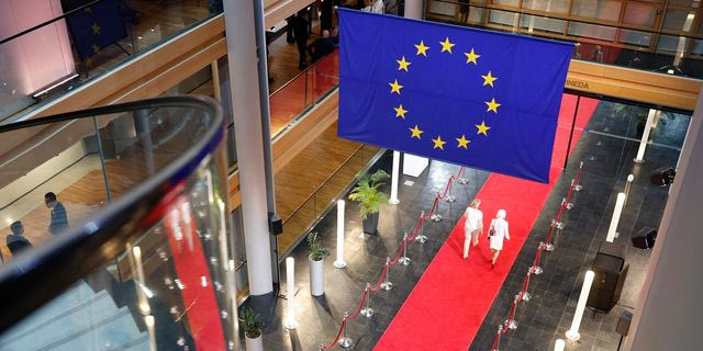 Στη Γαλλία οι υπουργοί θα ελέγχονται για χρήση ναρκωτικών