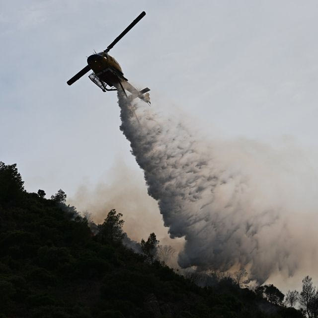 Συνελήφθη 71χρονος για τη μεγάλη φωτιά στο Λουτράκι – Του επιβλήθηκε πρόστιμο