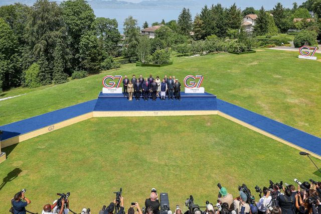 G7