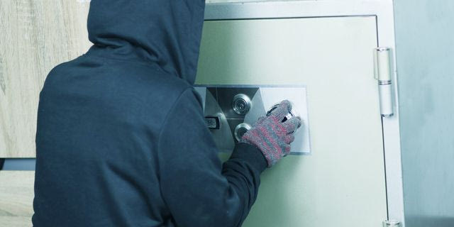 Ρόδος: Διέρρηξαν σπίτι και “σήκωσαν” ολόκληρο το χρηματοκιβώτιο
