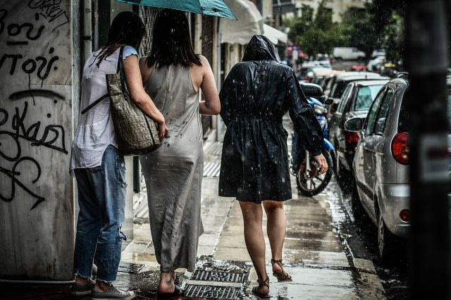 Έκτακτο δελτίο ΕΜΥ: Κακοκαιρία εξπρές με καταιγίδες και χαλαζοπτώσεις