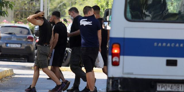 Συμπλοκή στην Καλλιθέα: Τα αδικήματα που βαραίνουν τους κατηγορούμενους