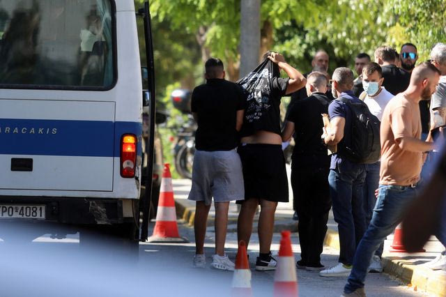 Δολοφονία στην Καλλιθέα: “Είχαν προηγούμενα” οι δύο παρέες – Ταυτοποιήθηκαν 17 άτομα