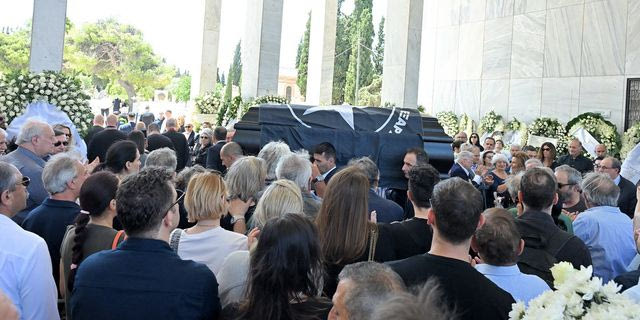Ανδρέας Μαζαράκης: Το τελευταίο “αντίο” στον δημοσιογράφο