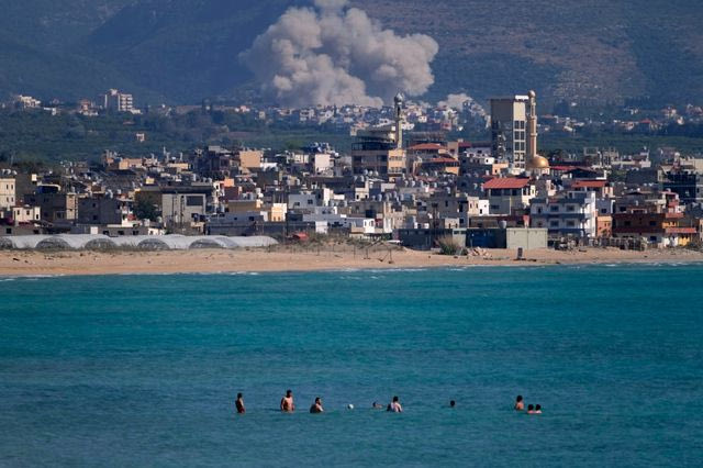 Ισραηλινοί βομβαρδισμοί κοντά στην Τύρο, στις 2 Ιουνίου