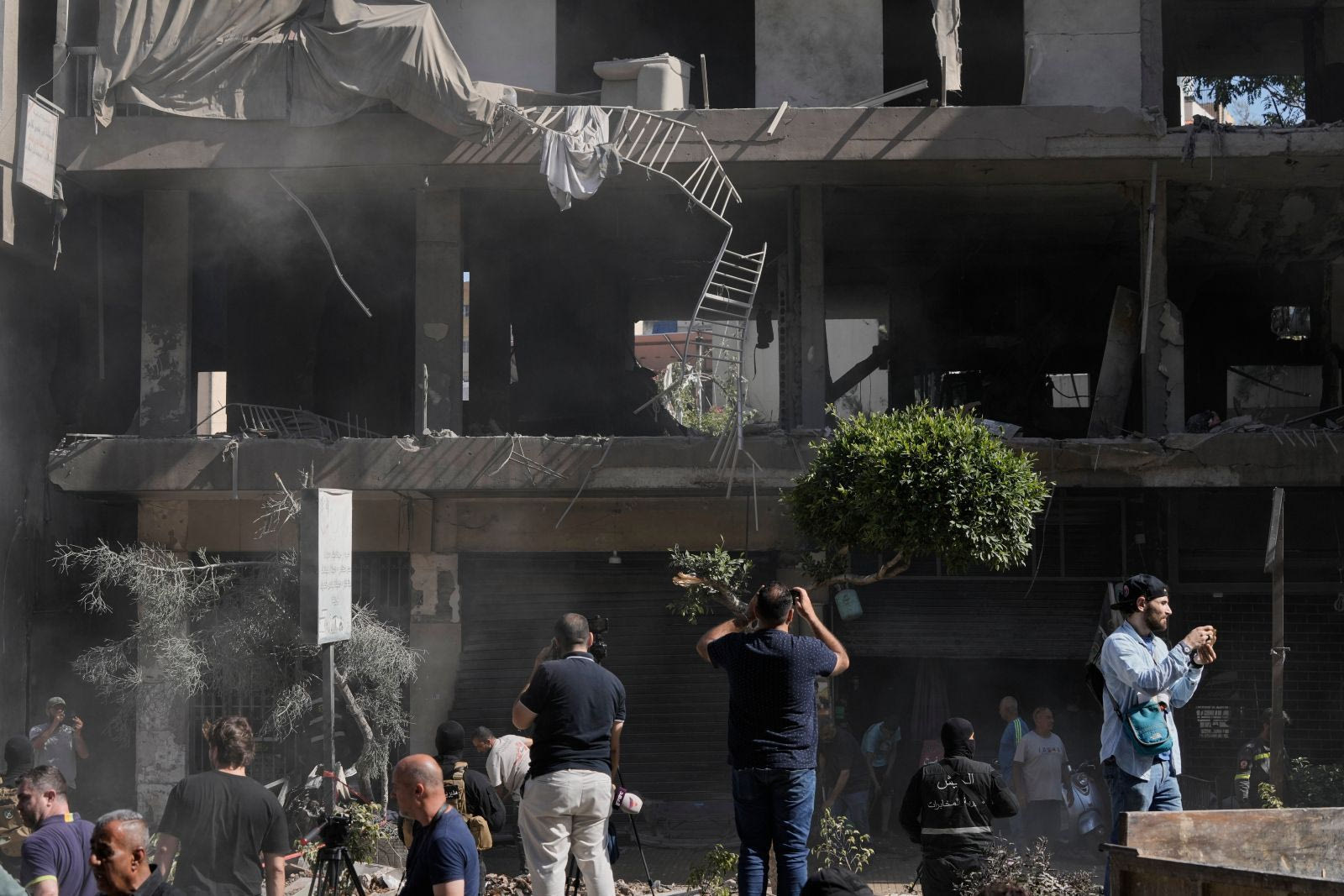 Τα ισραηλινά πλήγματα στη Βηρυτό τορπιλίζουν τη συμφωνία ΗΠΑ-Ιράν - Απογοήτευση Τραμπ
