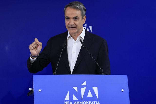 Μητσοτάκης για Σαμαρά: Κάποιοι πνίγονται μόνοι τους στα “ήρεμα νερά”