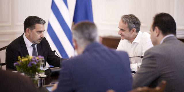 Συνάντηση Μητσοτάκη με τον Panay της Amazon – Τι συζητήθηκε