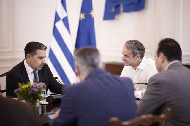 Συνάντηση Μητσοτάκη με τον Panay της Amazon – Τι συζητήθηκε